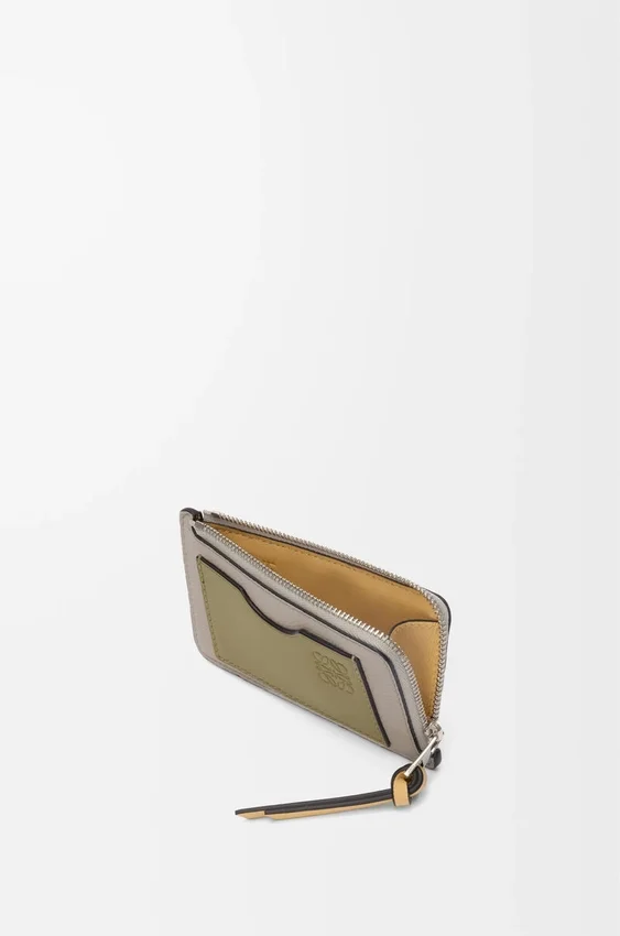 Coin Cardholder in Soft Grained Calfskin Coin Cardholder in Soft Grained Calfskin