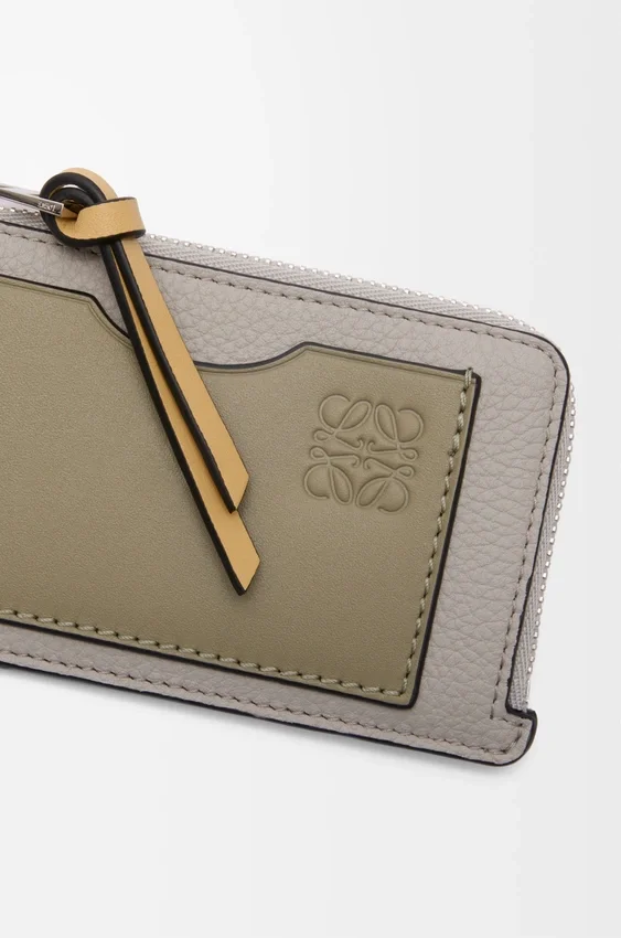 Coin Cardholder in Soft Grained Calfskin Coin Cardholder in Soft Grained Calfskin