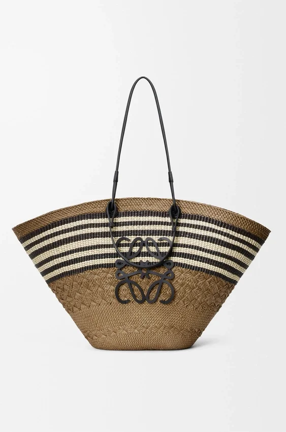 Large Anagram Basket in Iraca Palm and Calfskin Large Anagram Basket in Iraca Palm and Calfskin