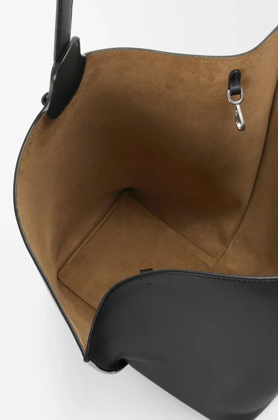 Large Bilbao Bucket in Smooth Calfskin Large Bilbao Bucket in Smooth Calfskin