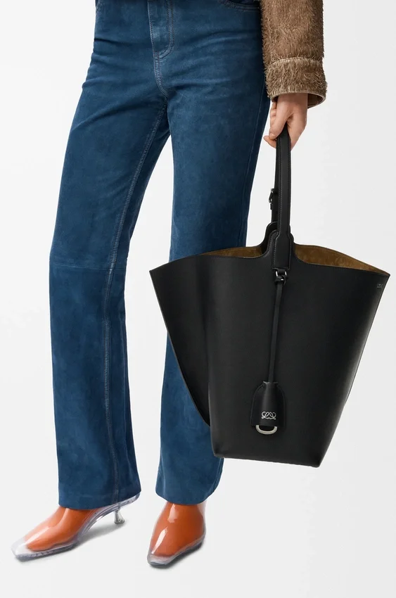 Large Bilbao Bucket in Smooth Calfskin Large Bilbao Bucket in Smooth Calfskin