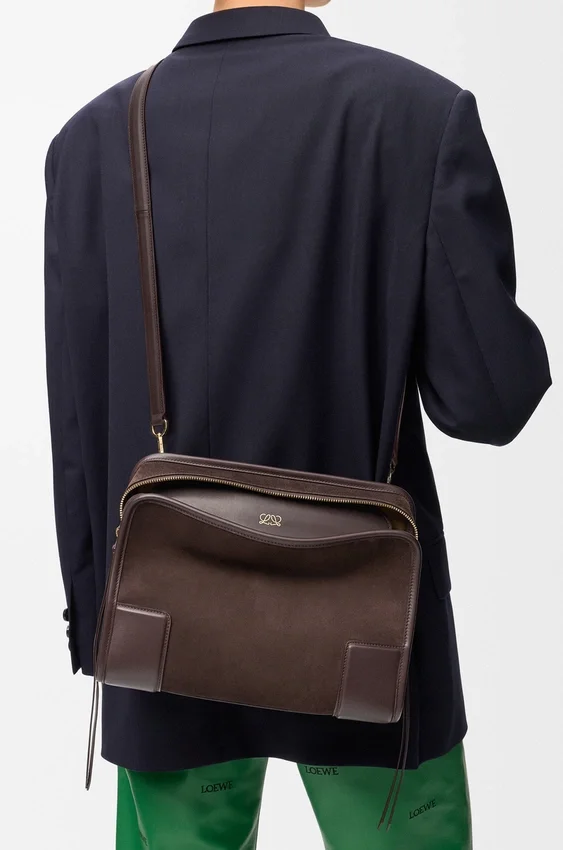 Medium Amazona 180 Bag in Suede Medium Amazona 180 Bag in Suede