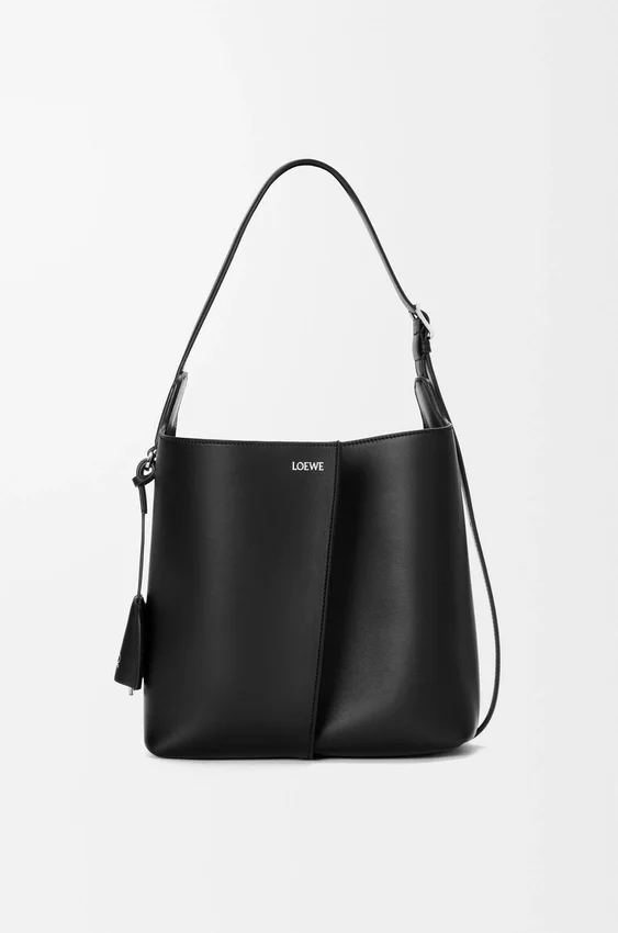 Medium Bilbao Bucket in Smooth Calfskin Medium Bilbao Bucket in Smooth Calfskin