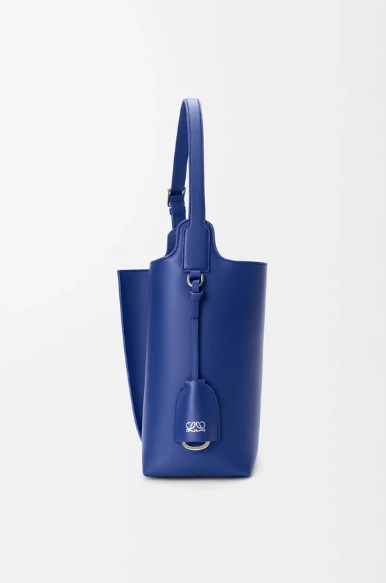 Medium Bilbao Bucket in Smooth Calfskin Medium Bilbao Bucket in Smooth Calfskin