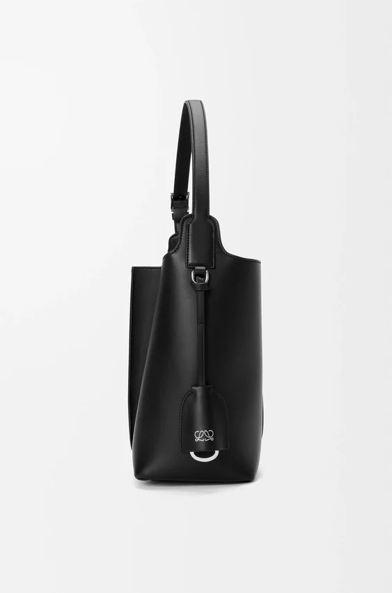 Medium Bilbao Bucket in Smooth Calfskin Medium Bilbao Bucket in Smooth Calfskin