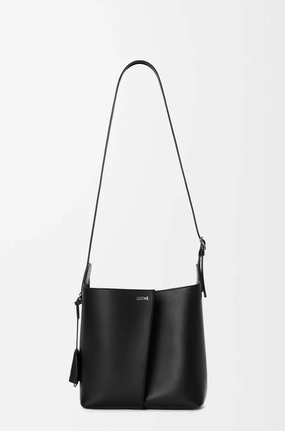 Medium Bilbao Bucket in Smooth Calfskin Medium Bilbao Bucket in Smooth Calfskin