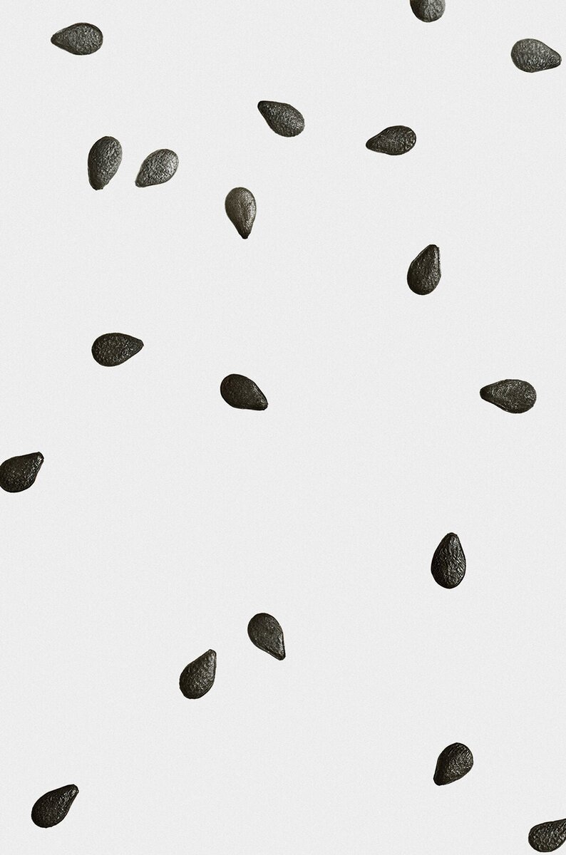 Midi Black Sesame Candle Midi Black Sesame Candle
