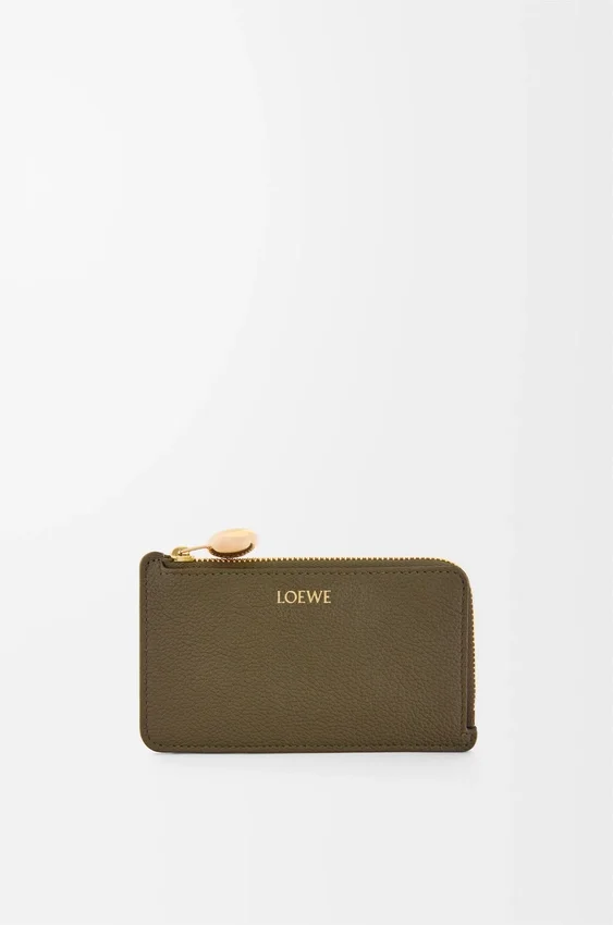 Pebble Coin Cardholder in Pebble Grained Calfskin Pebble Coin Cardholder in Pebble Grained Calfskin