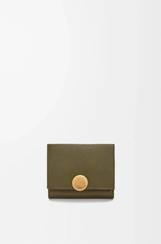 Pebble Trifold Wallet in Pebble Grained Calfskin Pebble Trifold Wallet in Pebble Grained Calfskin