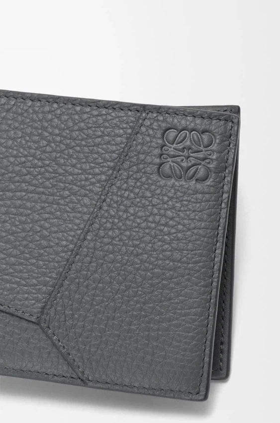 Puzzle Bifold Coin Wallet in Supple Grained Calfskin Puzzle Bifold Coin Wallet in Supple Grained Calfskin