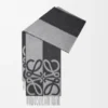 Scarf in Wool and Cashmere