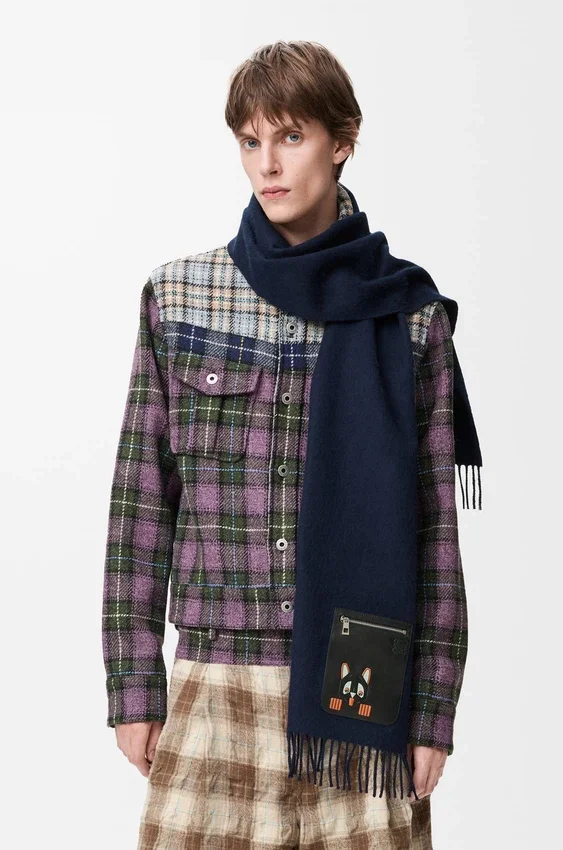 Scarf in Wool and Cashmere Scarf in Wool and Cashmere