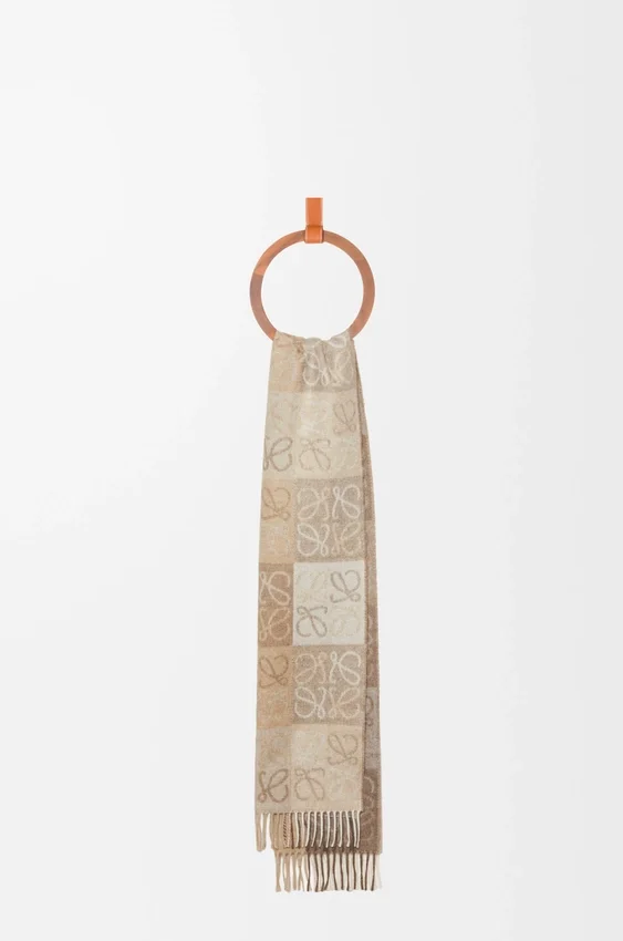 Scarf in Wool and Cashmere Scarf in Wool and Cashmere