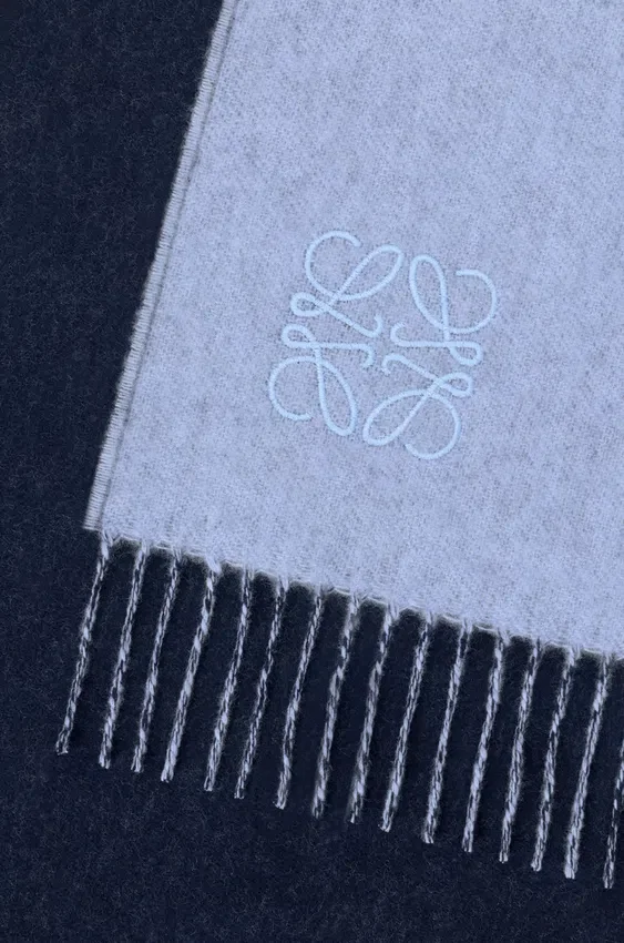 Scarf in Wool and Cashmere Scarf in Wool and Cashmere